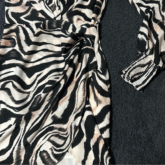 Anthropologie Black White Zebra Print Mini Dress Faux Wrap Balloon Sleeve - Picture 7 of 8